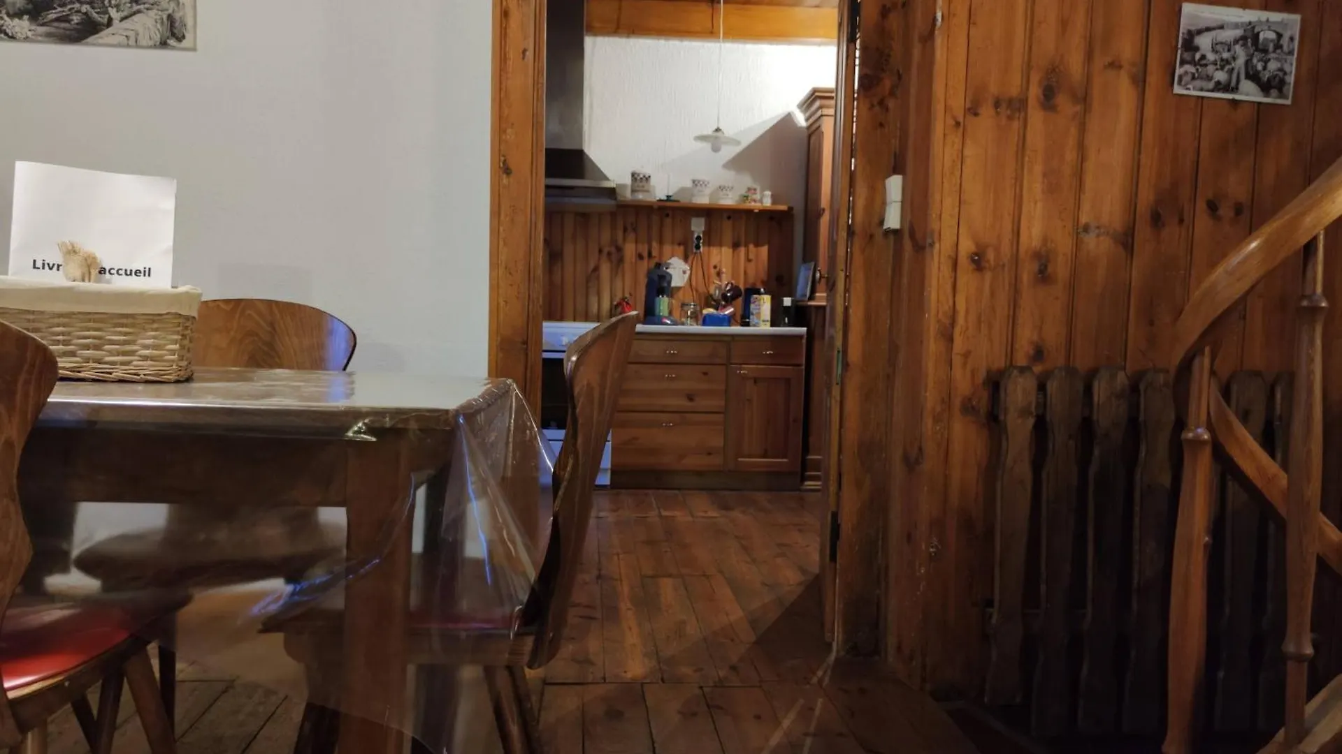 Hébergement de vacances Maison Familiale Et Authentique Saint-Jacques-des-Blats France